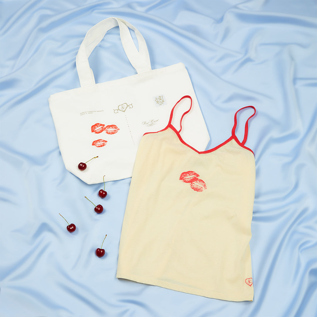 Kiss Mark Tank - Sabrina Carpenter CA
